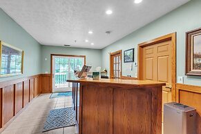 2nd Floor Back Side Suite - 206 by Grand Wood Suites