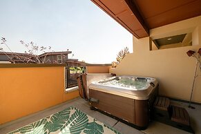 Fully Equipped 2BR Condo w/ Private Hot Tub & Views Newpark Terrace 57