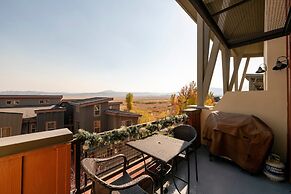 Fully Equipped 2BR Condo w/ Private Hot Tub & Views Newpark Terrace 57