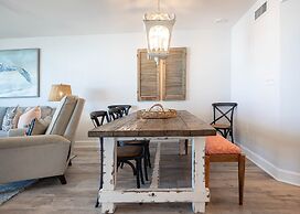 Phoenix Vii 71009 2 Bedroom Condo