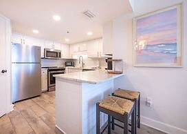 Phoenix Vii 71009 2 Bedroom Condo