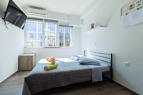 Modiano Studios  Center-Your Urban Stay