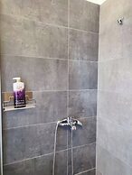 Modiano Studios  Center-Your Urban Stay