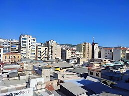 Modiano Studios  Center-Your Urban Stay