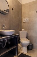 Modiano Studios  Center-Your Urban Stay