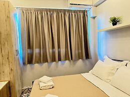 Modiano Studios  Center-Your Urban Stay