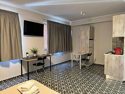 Modiano Studios  Center-Your Urban Stay