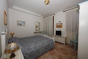 residence dolores castle