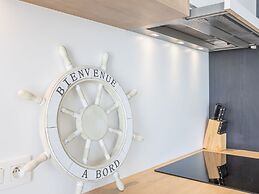 Amazing Apartment With Sea-views