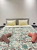 Luna-Your Urban Stay