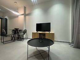 Luna-Your Urban Stay