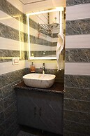 Kartikeya Home Stay