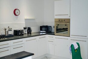 Cozy Gillingham Hideaway With 2 Bedrooms