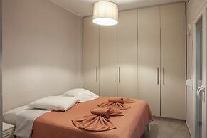 Be Queen-Your Urban Stay