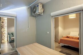 Be Queen-Your Urban Stay