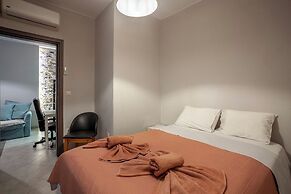 Be Queen-Your Urban Stay