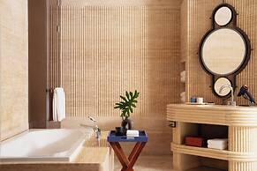 Kimpton Aqeos Hainan by IHG