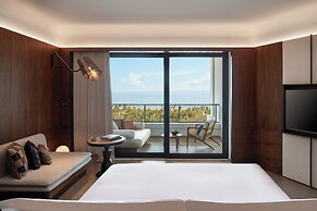 Kimpton Aqeos Hainan by IHG