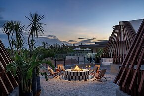 Kimpton Aqeos Hainan by IHG