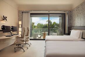 Kimpton Aqeos Hainan by IHG