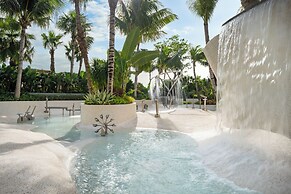 Kimpton Aqeos Hainan by IHG