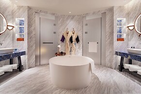 Kimpton Aqeos Hainan by IHG