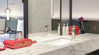 Hualuxe Chongqing Science Hall