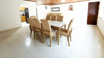 AMPLIA CASA FAMILIAR EN CRESPO