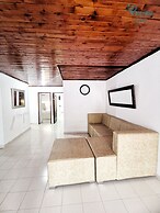 AMPLIA CASA FAMILIAR EN CRESPO