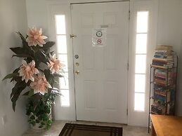 5 bed Private Lakeside Villa and South Facing Pool