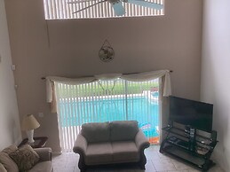 5 bed Private Lakeside Villa and South Facing Pool