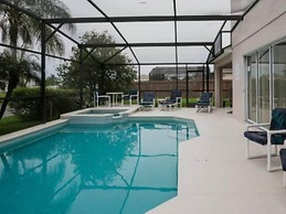 5 bed Private Lakeside Villa and South Facing Pool