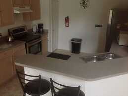 5 bed Private Lakeside Villa and South Facing Pool