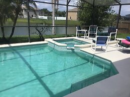 5 bed Private Lakeside Villa and South Facing Pool