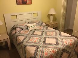 5 bed Private Lakeside Villa and South Facing Pool