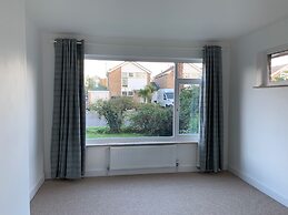 3-bed Bungalow Near Hayling Island Sailing Club