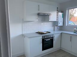 3-bed Bungalow Near Hayling Island Sailing Club