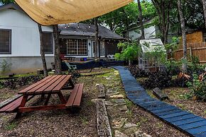 Warm Austin 3BR 2Bath Home Pet Friendly