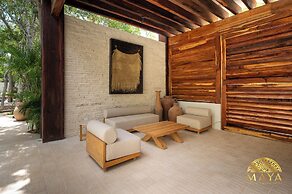 NHOA 101A Lux 2BR Pool access Aldea Zama