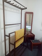 Ella Delightful Surround