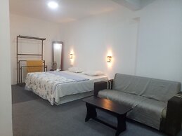 Ella Delightful Surround