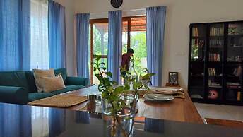 The Ixora - A Boutique Homestay