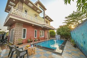 Paramount By Joy Suites