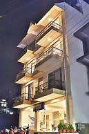 The Blue Jay Hostel | Dorms & Rooms