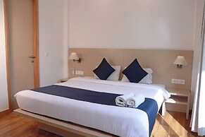 The Blue Jay Hostel | Dorms & Rooms