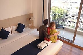 The Blue Jay Hostel | Dorms & Rooms