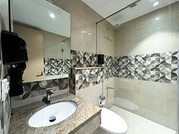 The Blue Jay Hostel | Dorms & Rooms