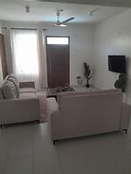 Pontoon Residence & Suites