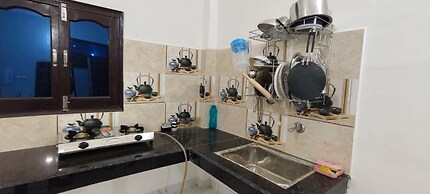 Bharat Raj Homestay By GRB