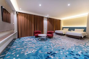 The Skye Phnom Penh Hotel & Apartments